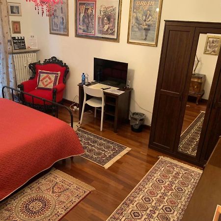 B&Bmagichouse Новара Екстериор снимка