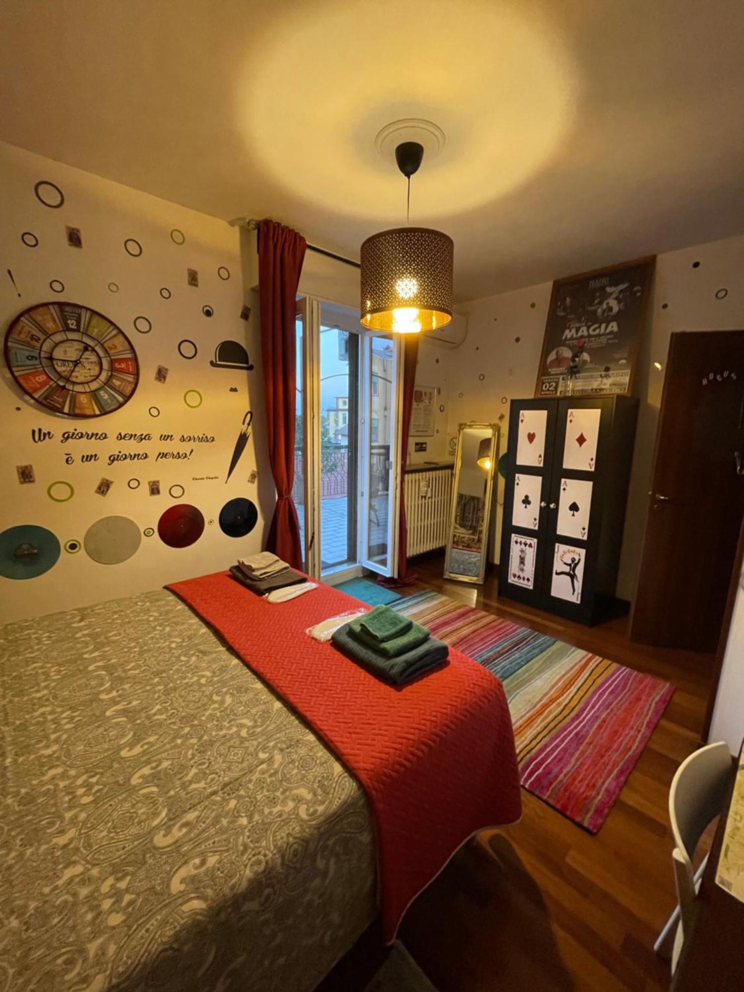 B&Bmagichouse Новара Екстериор снимка